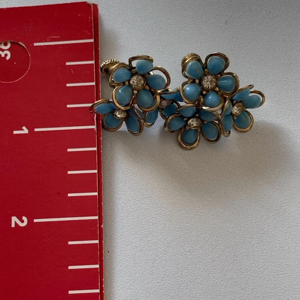 Vintage Coro Blue Thermoset Floral Screw Back Earrings with Rhinestones